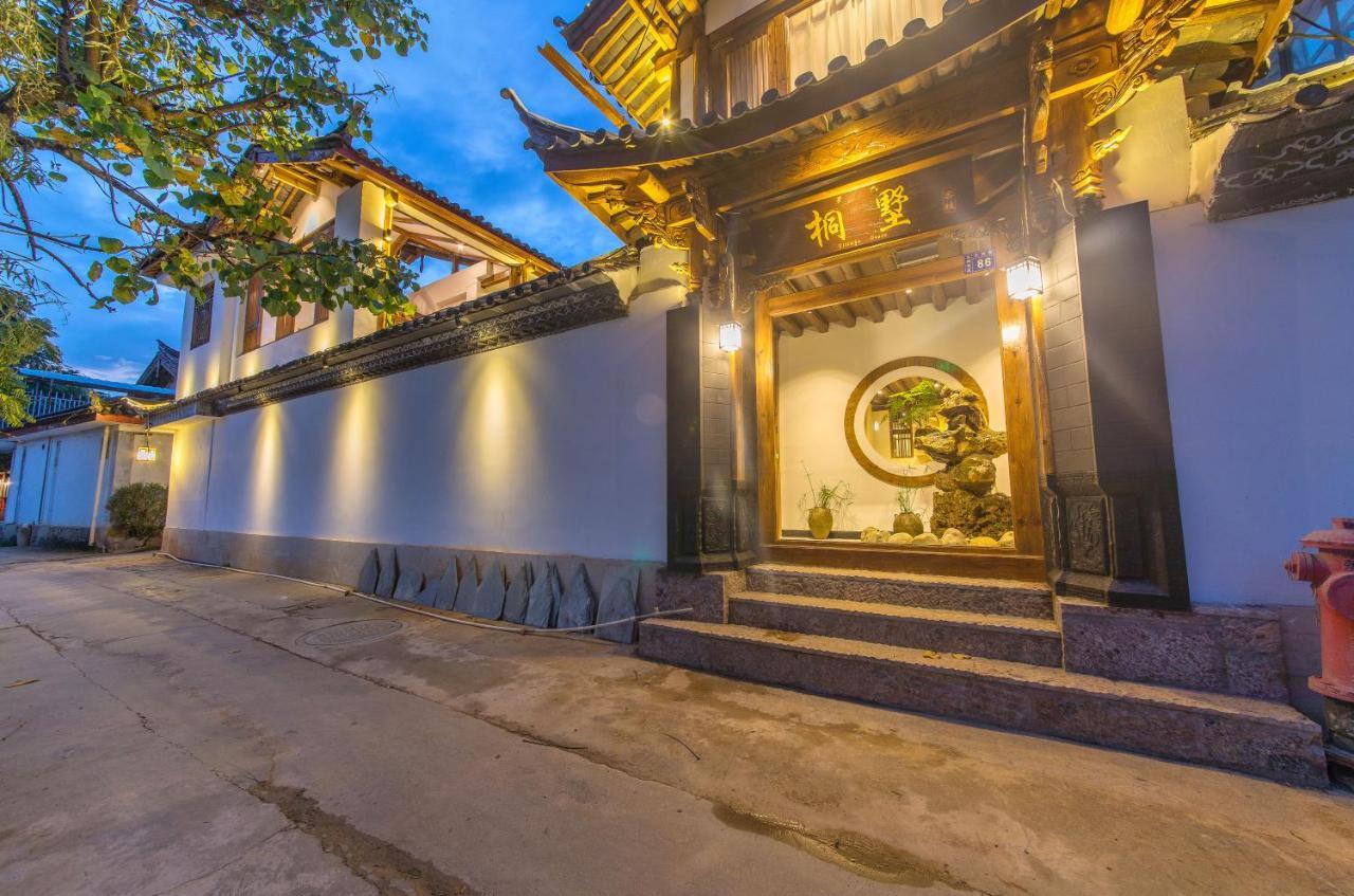 桐墅客栈 Lijiang Village House Exterior photo